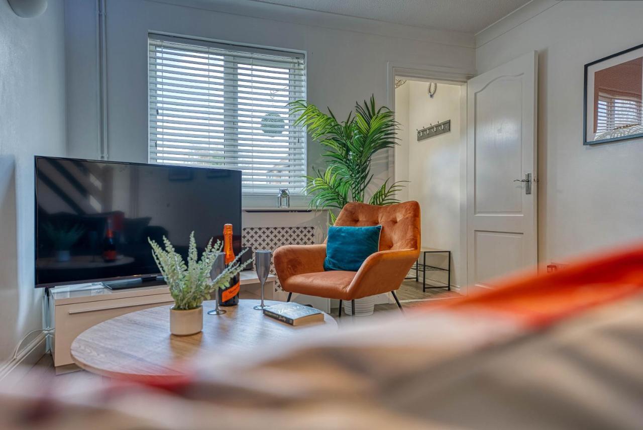 Capri 13 Sa - Contemporary 2 Bedroom House In Loughborough With Free Parking, Close To Loughborough University & M1 Motorway Εξωτερικό φωτογραφία