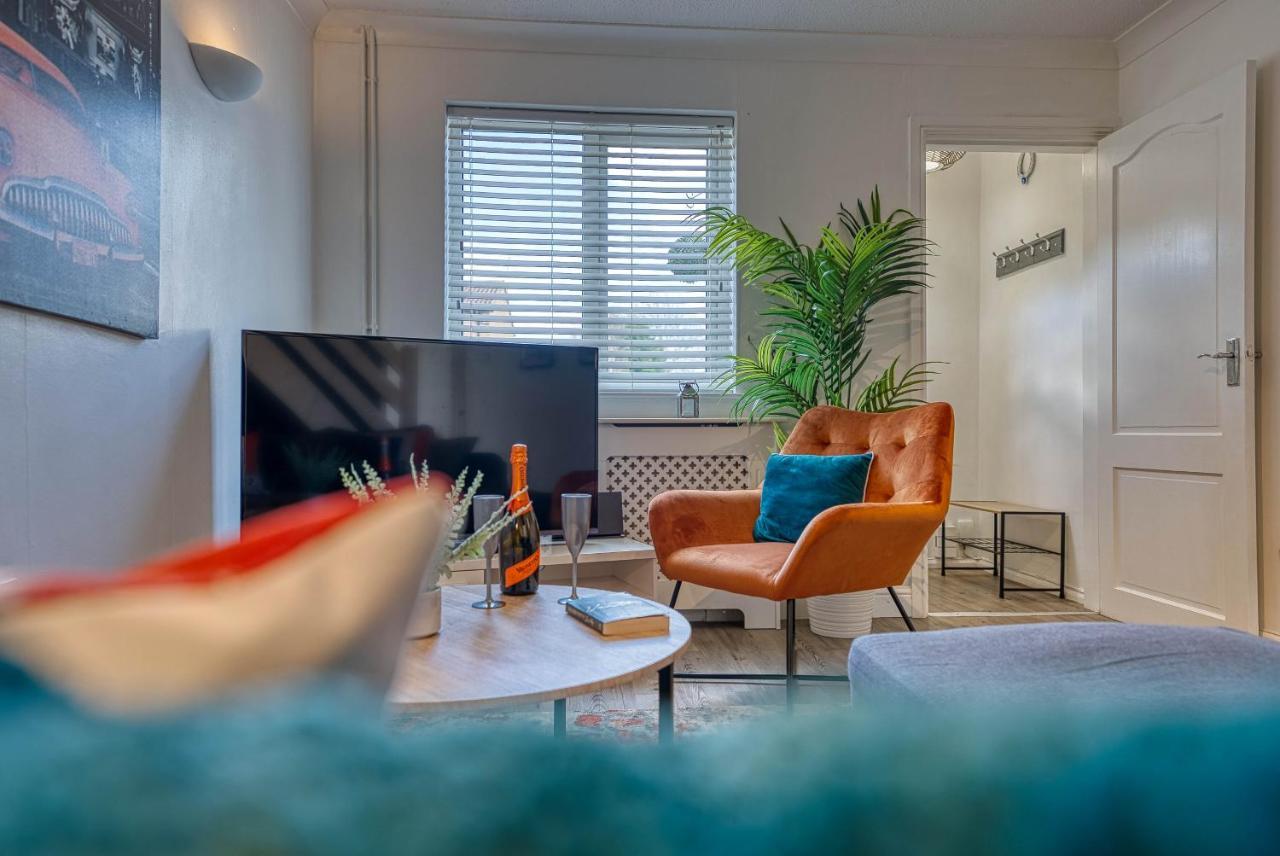 Capri 13 Sa - Contemporary 2 Bedroom House In Loughborough With Free Parking, Close To Loughborough University & M1 Motorway Εξωτερικό φωτογραφία
