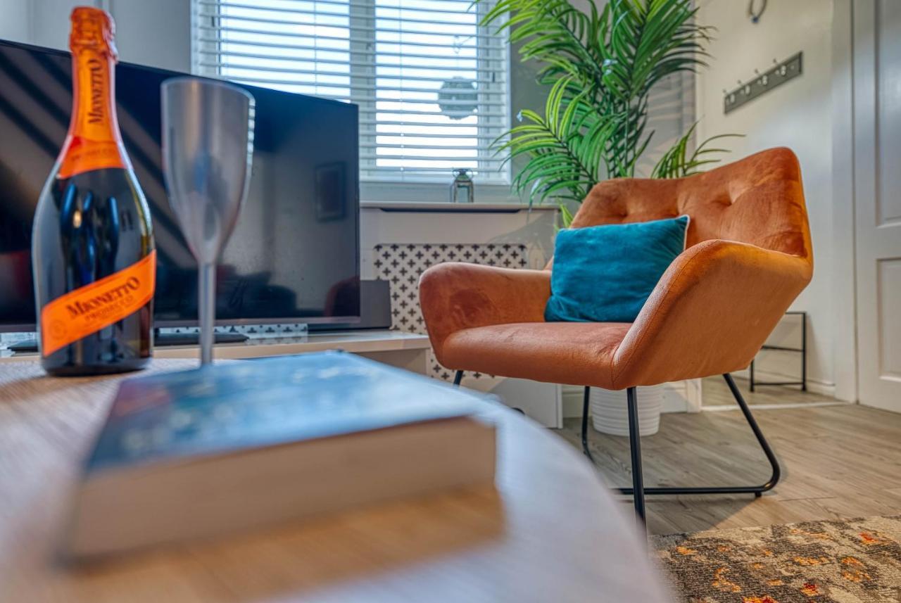 Capri 13 Sa - Contemporary 2 Bedroom House In Loughborough With Free Parking, Close To Loughborough University & M1 Motorway Εξωτερικό φωτογραφία